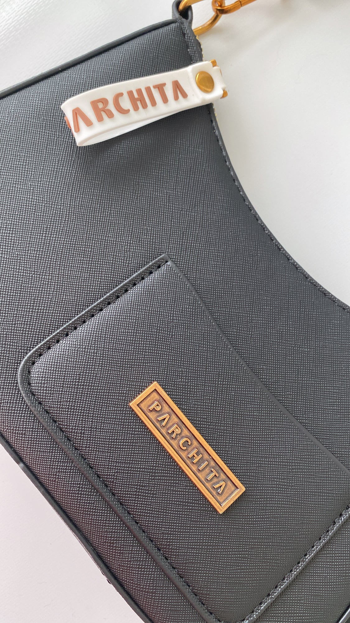 Parchita Shoulder Bag
